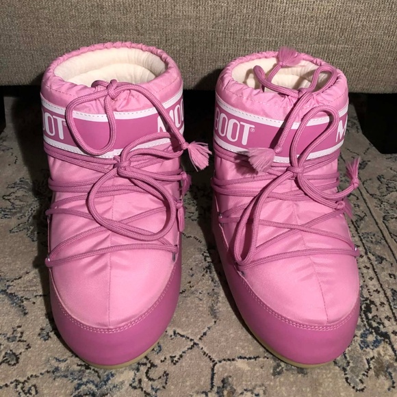 Moon Boot Icon Low Pink Nylon Boots - Picture 9 of 14